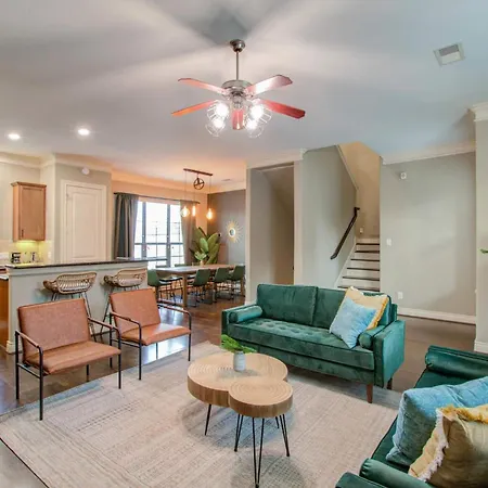 Chic & Central 3-Bd Townhouse Mins To Dt